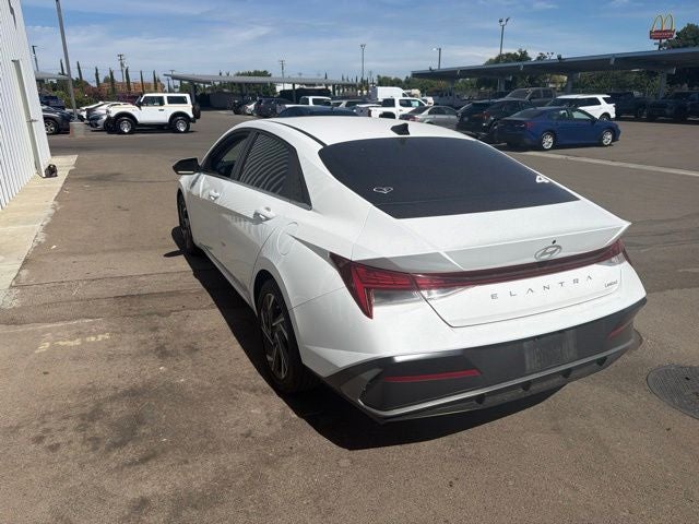 2025 Hyundai ELANTRA Limited