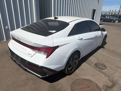 2025 Hyundai ELANTRA Limited