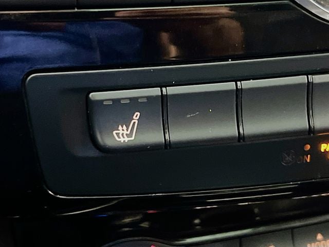 2018 INFINITI QX30 Premium