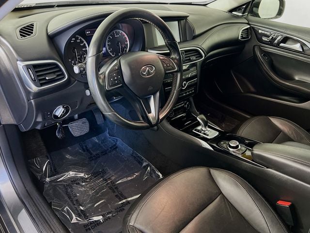 2018 INFINITI QX30 Premium
