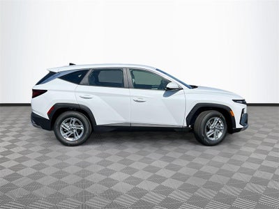 2026 Hyundai TUCSON SE FWD