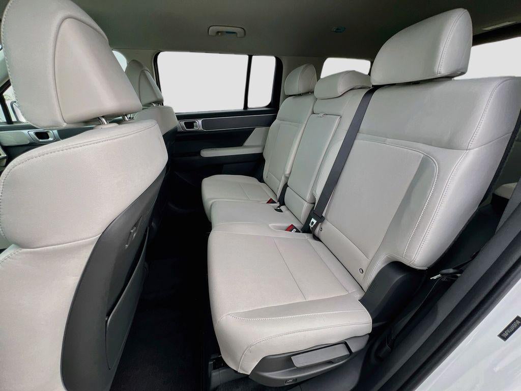 2027 Hyundai SANTA FE SE FWD