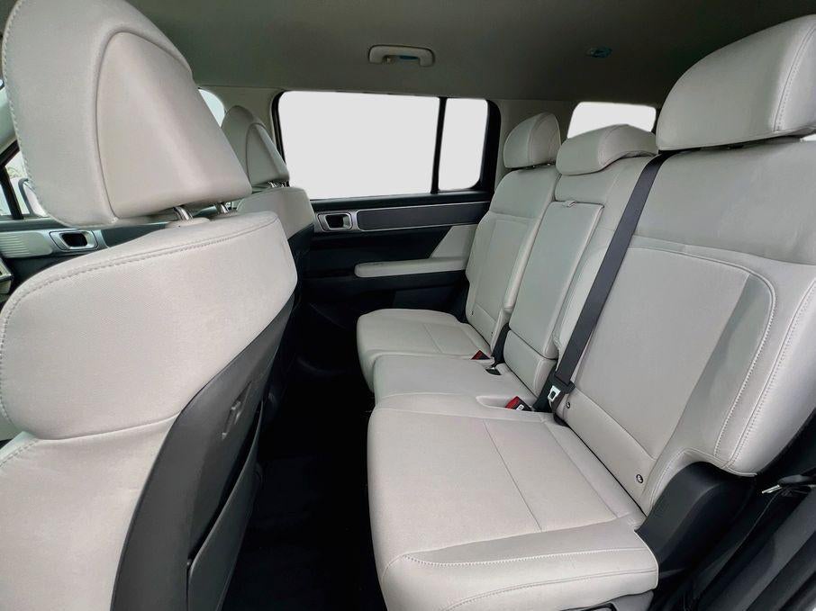 2027 Hyundai SANTA FE SE FWD