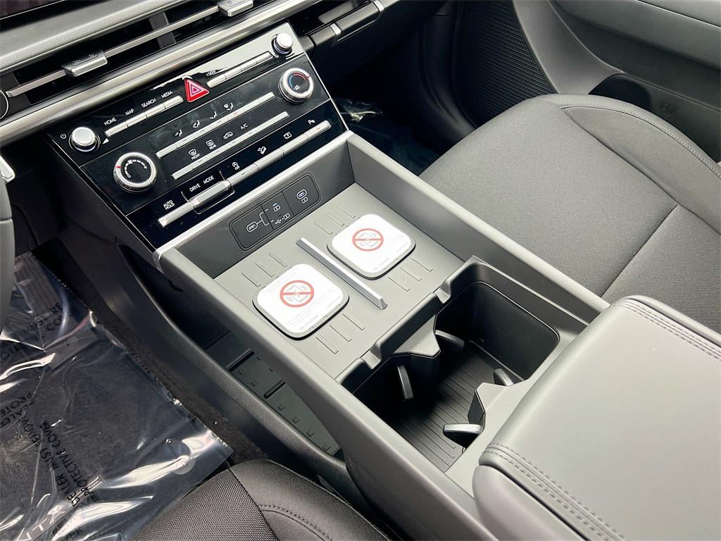 2026 Hyundai SANTA FE SE FWD