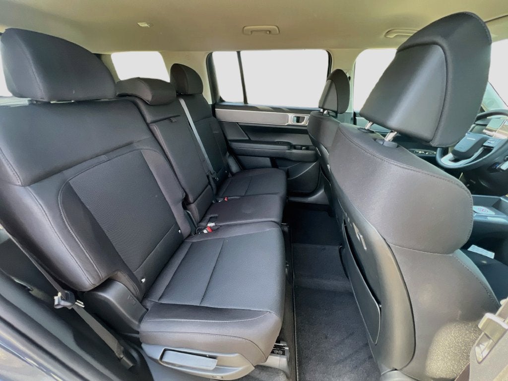 2027 Hyundai SANTA FE SE FWD