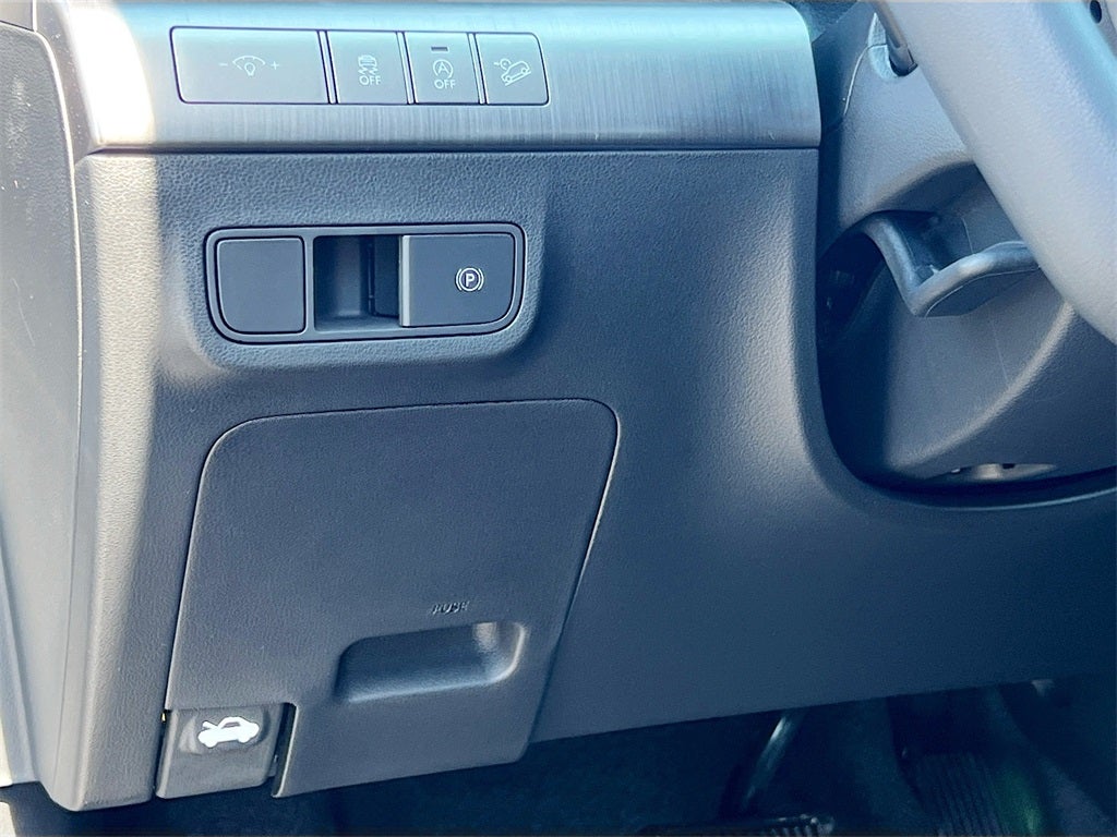 2026 Hyundai KONA SE FWD