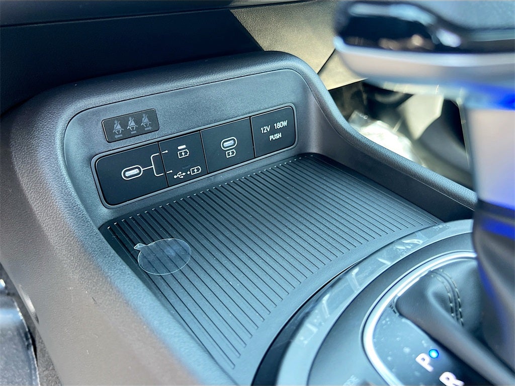 2026 Hyundai KONA SE FWD