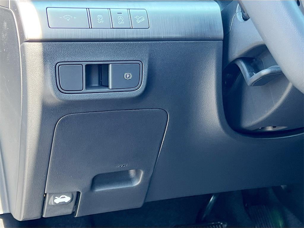 2026 Hyundai KONA SE FWD