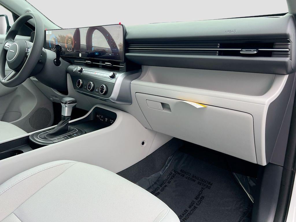 2026 Hyundai KONA SE FWD