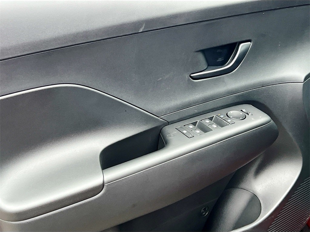 2026 Hyundai KONA SE FWD