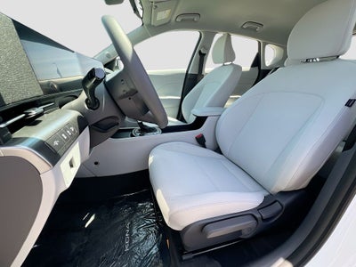 2026 Hyundai KONA SE FWD