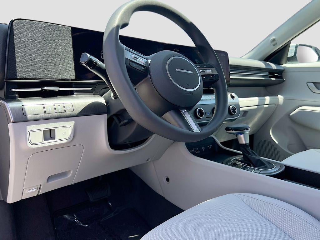 2026 Hyundai KONA SE FWD