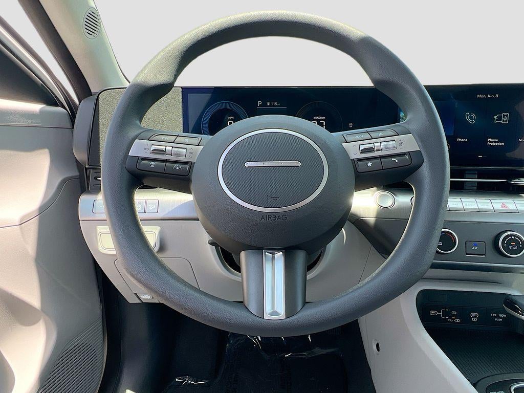 2026 Hyundai KONA SE FWD