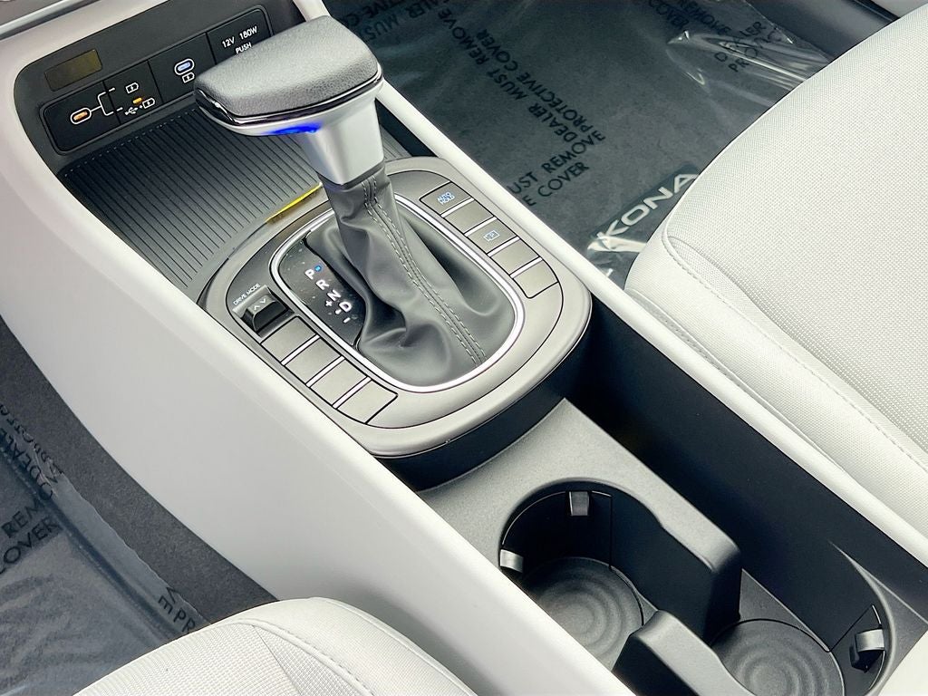 2026 Hyundai KONA SE FWD