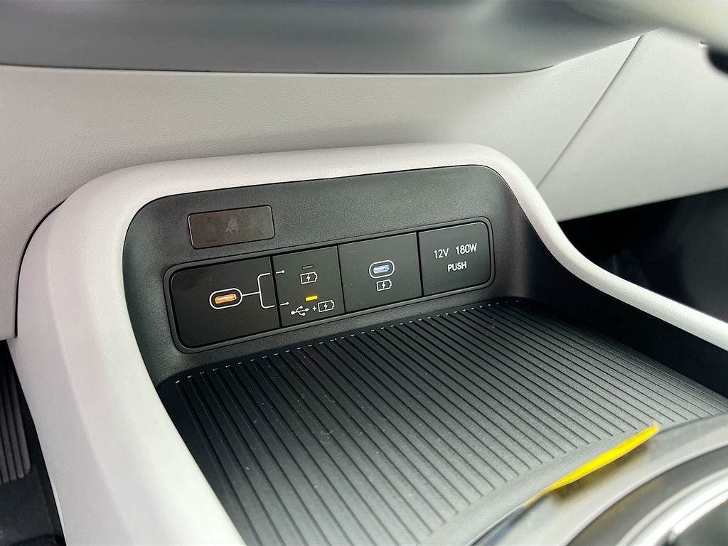 2026 Hyundai KONA SE FWD