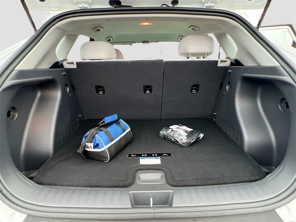 2026 Hyundai KONA SE FWD