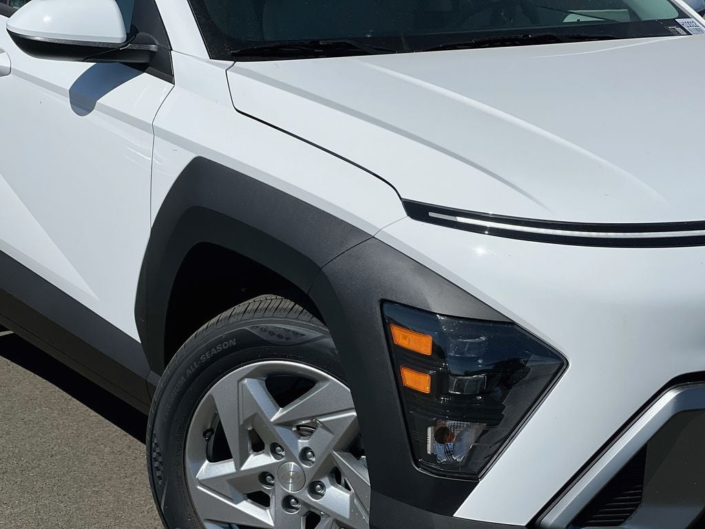 2027 Hyundai KONA SE FWD