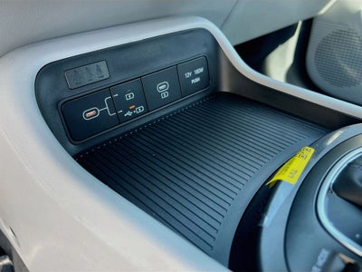 2027 Hyundai KONA SE FWD