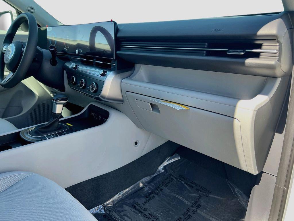 2027 Hyundai KONA SE FWD