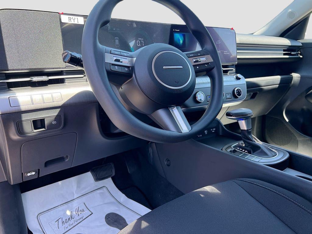 2027 Hyundai KONA SE FWD