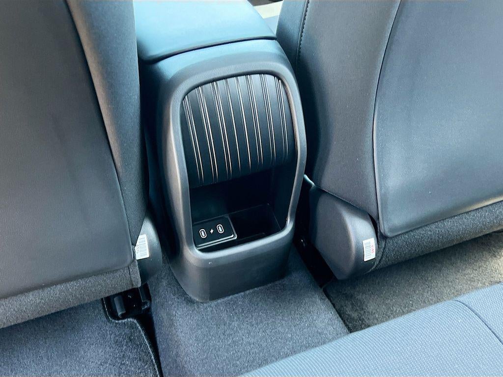 2027 Hyundai KONA SE FWD