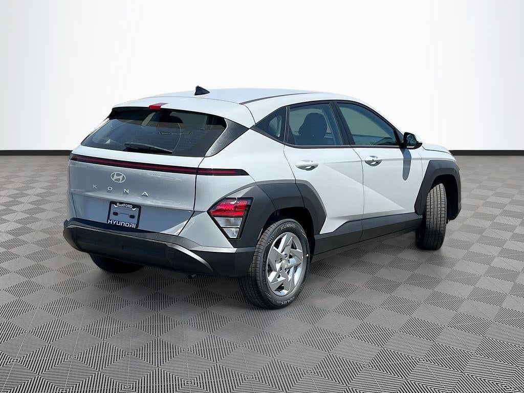 2027 Hyundai KONA SE FWD