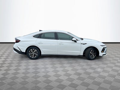 2026 Hyundai SONATA HYBRID Blue