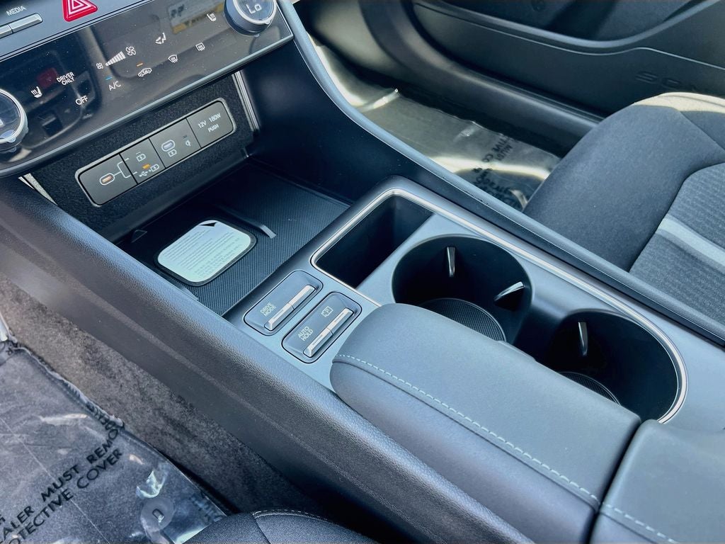 2026 Hyundai SONATA HYBRID SEL