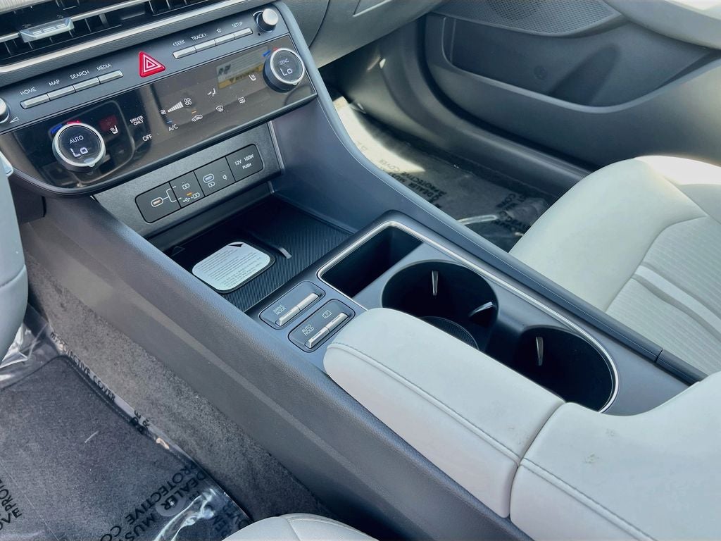 2026 Hyundai SONATA HYBRID SEL