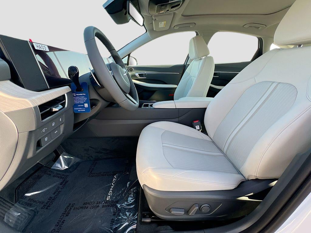 2026 Hyundai SONATA HYBRID SEL
