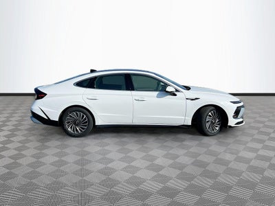 2026 Hyundai SONATA HYBRID SEL