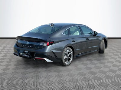 2026 Hyundai SONATA HYBRID SEL