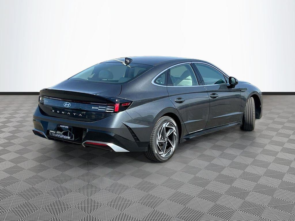 2026 Hyundai SONATA HYBRID SEL
