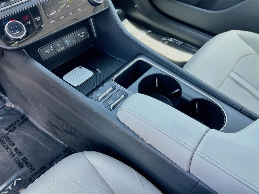 2026 Hyundai SONATA HYBRID SEL