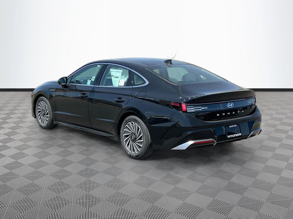 2026 Hyundai SONATA HYBRID SEL