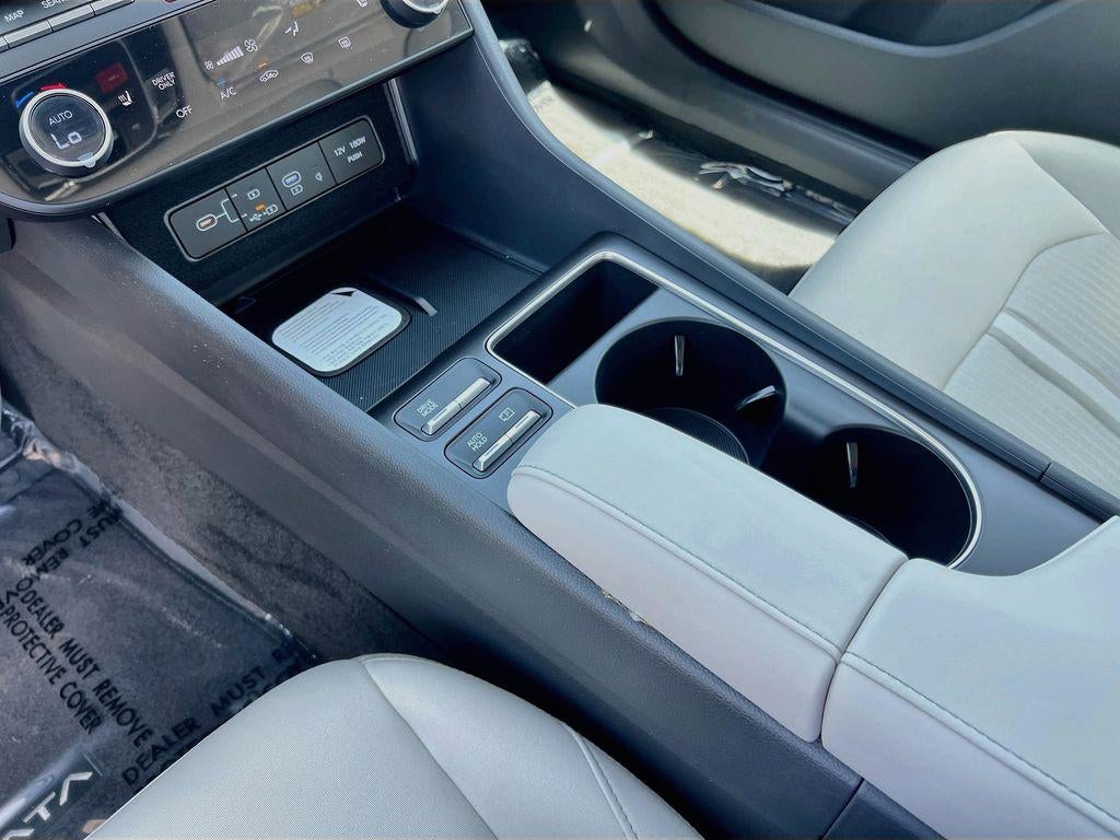 2026 Hyundai SONATA HYBRID SEL
