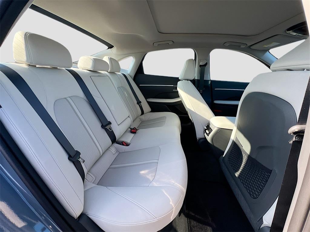 2026 Hyundai SONATA HYBRID SEL