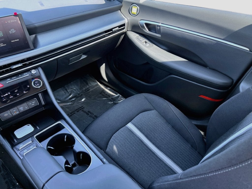 2027 Hyundai SONATA HYBRID SEL