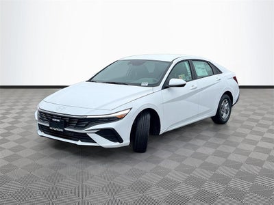 2026 Hyundai ELANTRA SE
