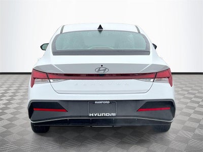 2026 Hyundai ELANTRA SE