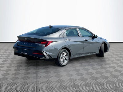 2026 Hyundai ELANTRA SE