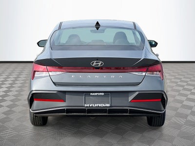 2026 Hyundai ELANTRA SE