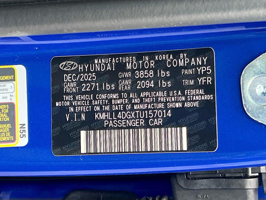 2026 Hyundai ELANTRA SE