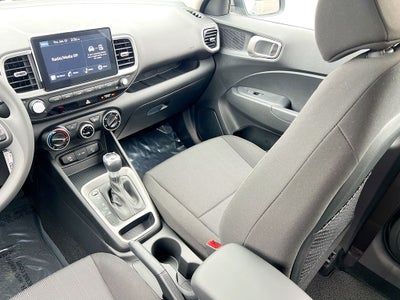 2026 Hyundai VENUE SE