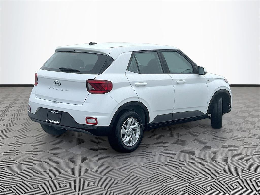 2026 Hyundai VENUE SE