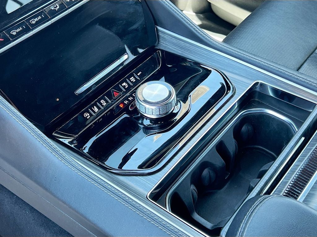 2024 Jeep Wagoneer L Series II - Photo 18