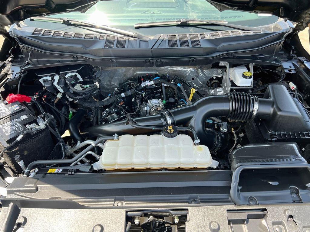 2025 Ford F-150 XLT - Photo 33