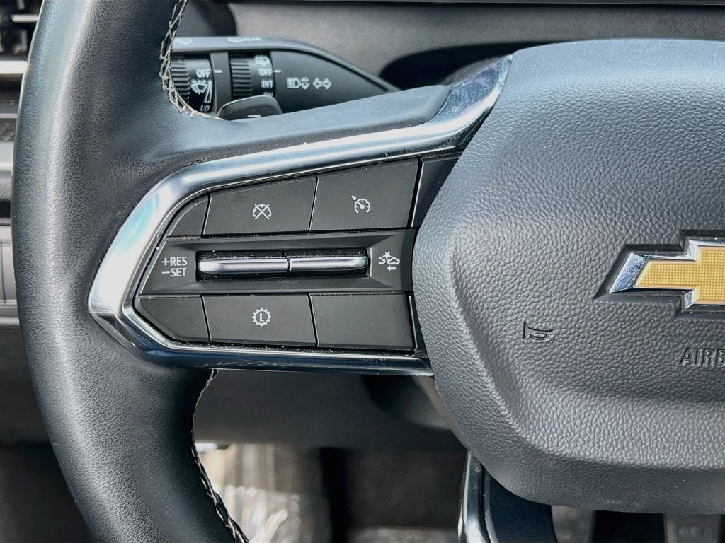 2025 Chevrolet Traverse LT - Photo 13