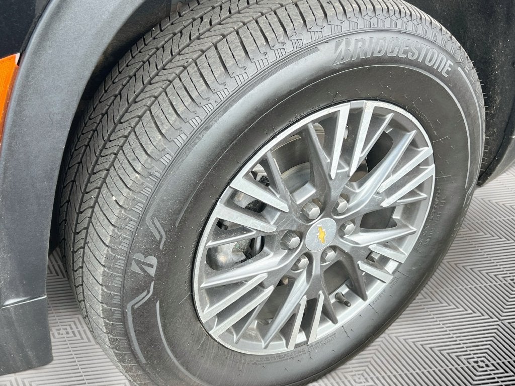 2025 Chevrolet Traverse LT - Photo 37