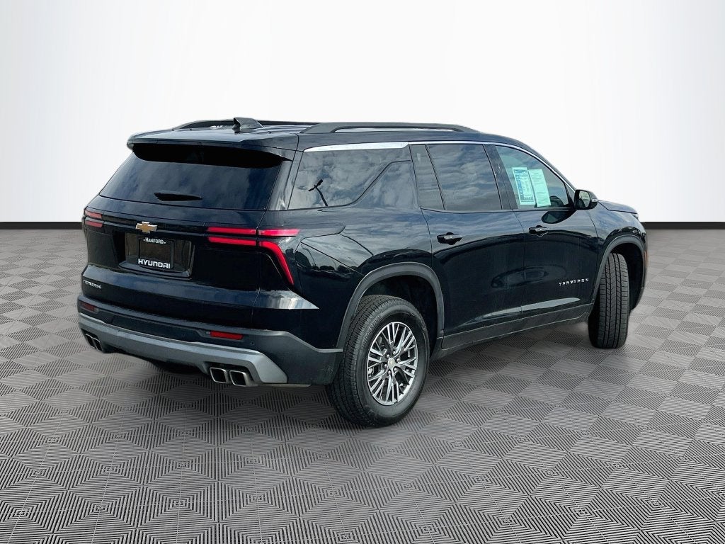 2025 Chevrolet Traverse LT - Photo 8
